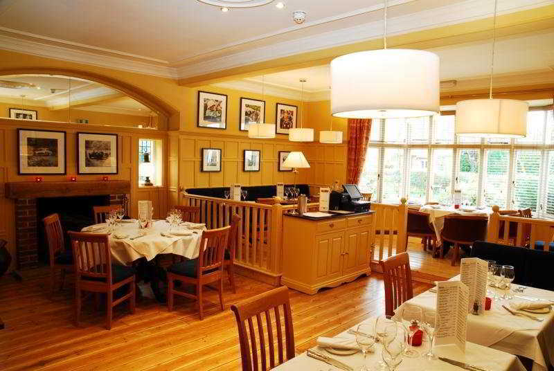 Hurtwood Hotel Peaslake Exterior photo